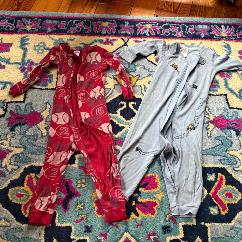 Old Navy Gymboree 2T boys Red Baseball Print Toddler Footless Pajama Romper set